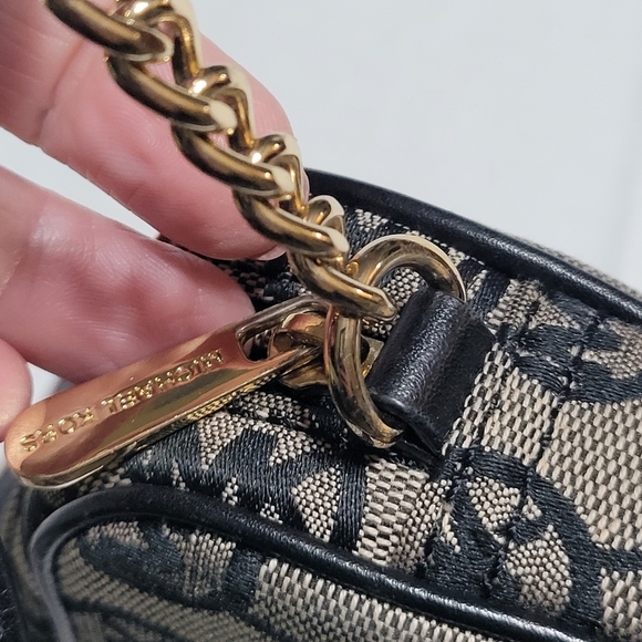 Michael Kors Black/Tan Mini Crossbody with Gold Hardwire - Picture 7 of 12